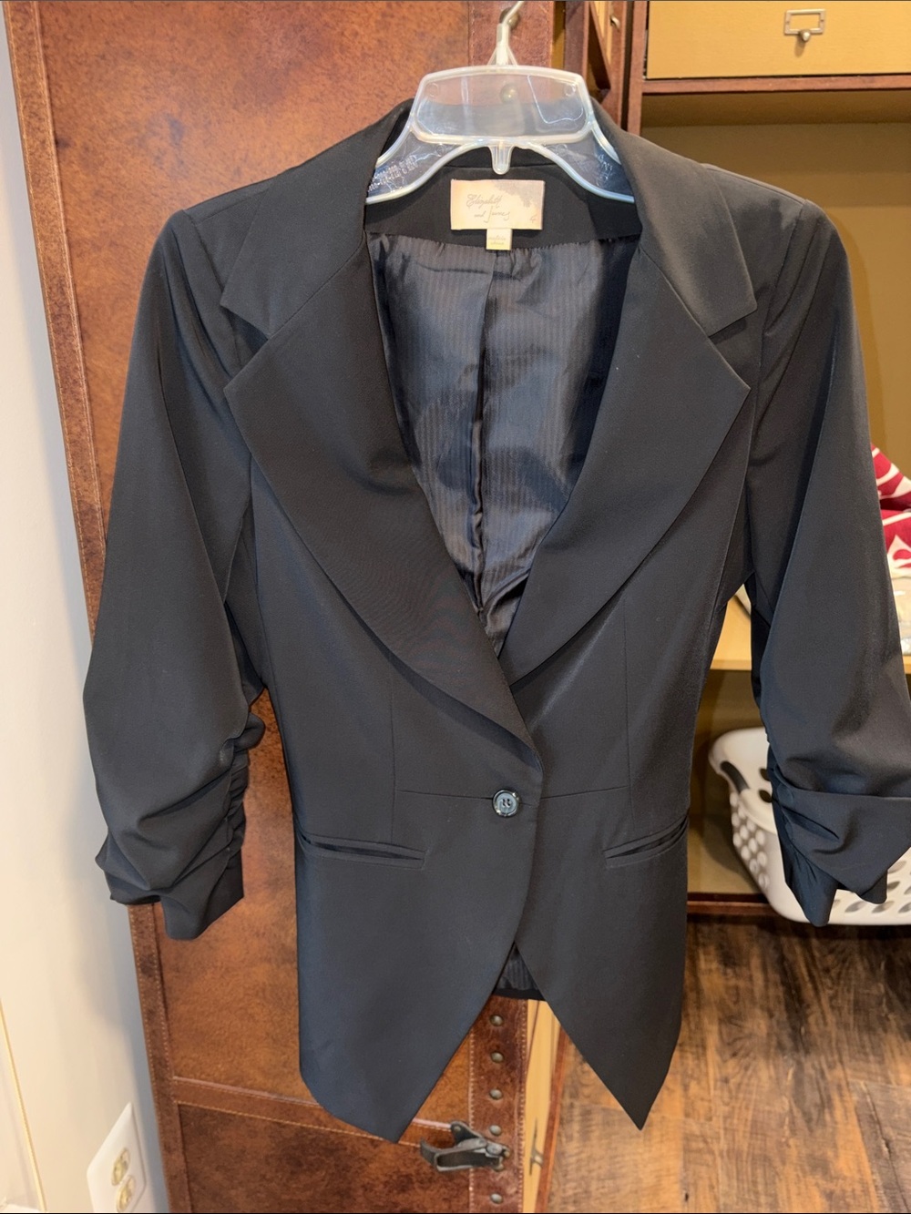 Elizabeth and James Black Women's Single-Button Tailored Blazer